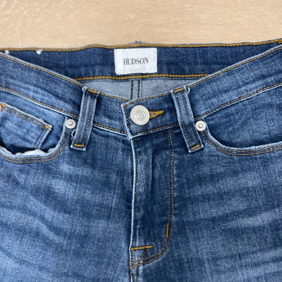 Hudson jeans size 25 in excellent shape. - Picture 4 of 7